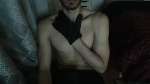 Snapshot of jeanpierbello7 chatting on 05/27/26, 05:37 jean pier bello Silva online show from 05/27/26, 05:37