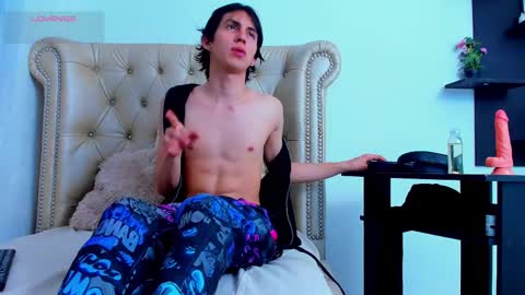 jeanram018 online show from 03/06/25, 12:09