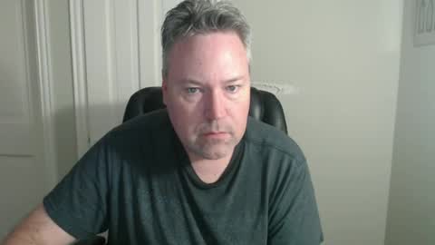 Snapshot of jeb5150 chatting on 10/06/25, 06:38 JE online show from 10/06/25, 06:38