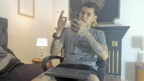 Snapshot of jebbins chatting on 06/12/26, 02:54 jebbins online show from 06/12/26, 02:54