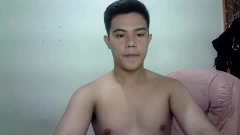 Snapshot of jebs_ chatting on 12/17/24, 02:33 jebs_ online show from 12/17/24, 02:33