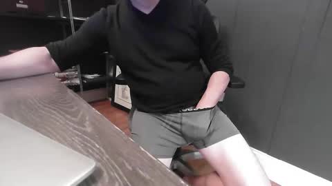 Snapshot of jedge4404 chatting on 11/09/25, 04:44 jedge4404 online show from 11/09/25, 04:44