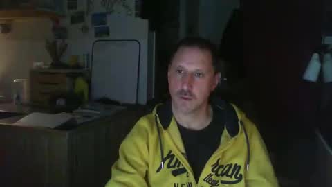 Snapshot of jef74700 chatting on 02/21/25, 04:51 Jrme online show from 02/21/25, 04:51
