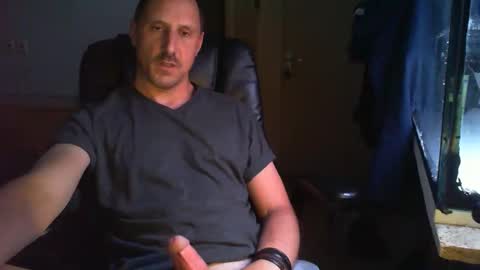 Snapshot of jef74700 chatting on 09/19/25, 03:41 Jrme online show from 09/19/25, 03:41