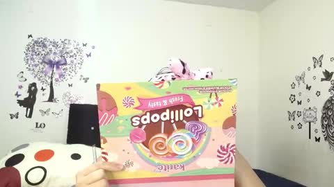 Snapshot of jeff_and_jade chatting on 09/24/25, 11:46 jeff and jade online show from 09/24/25, 11:46