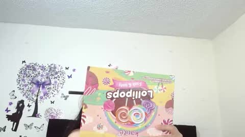 Snapshot of jeff_and_jade chatting on 10/18/25, 11:44 jeff and jade online show from 10/18/25, 11:44