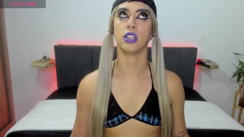 Snapshot of jeff_coleman chatting on 10/22/25, 06:35 ashley online show from 10/22/25, 06:35