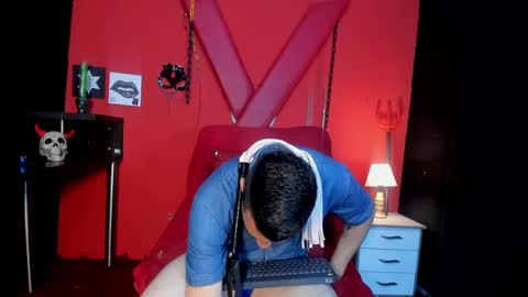 Snapshot of jeff_cooper chatting on 12/04/24, 02:26 jeff_cooper online show from 12/04/24, 02:26