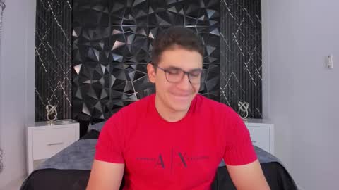 Snapshot of jeffdaltton chatting on 12/14/25, 08:35 Jeff online show from 12/14/25, 08:35