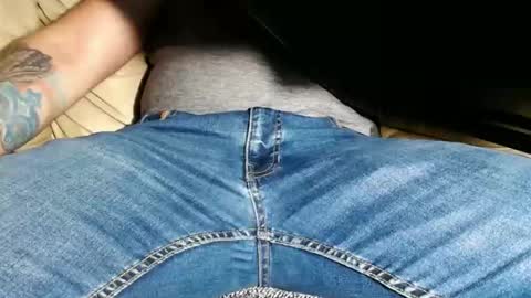 Snapshot of jeffersonel chatting on 02/09/25, 02:17 jeffersonel online show from 02/09/25, 02:17