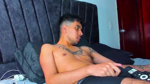 jei online show from 11/11/25, 02:39