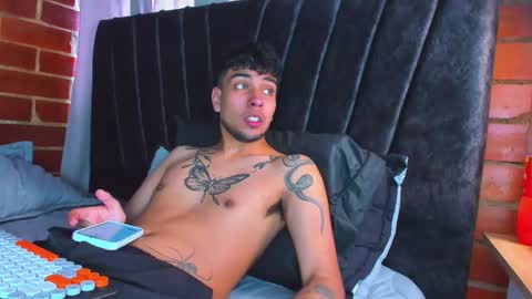 jei online show from 11/25/25, 01:44