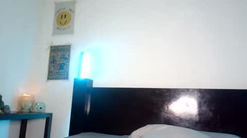 Snapshot of jeinsssgreys chatting on 04/02/26, 01:25 Greys online show from 04/02/26, 01:25