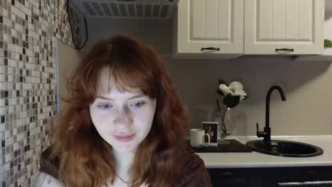 Snapshot of jelly_cherry chatting on 01/17/25, 10:23 Emily online show from 01/17/25, 10:23