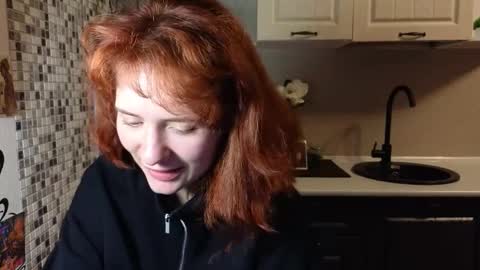 Snapshot of jelly_cherry chatting on 09/17/25, 08:10 Emily online show from 09/17/25, 08:10