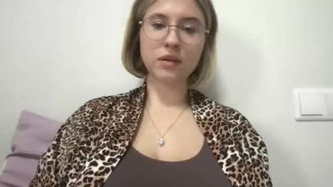 Inna  online show from 10/16/25, 06:36