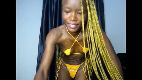 Snapshot of jellybelly7 chatting on 10/24/25, 05:42 Linda online show from 10/24/25, 05:42