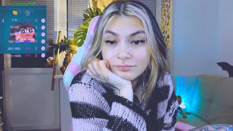 Snapshot of jelyaa chatting on 12/22/24, 04:38 Jelya online show from 12/22/24, 04:38