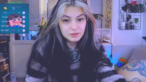 Snapshot of jelyaa chatting on 02/08/25, 11:44 Jelya online show from 02/08/25, 11:44