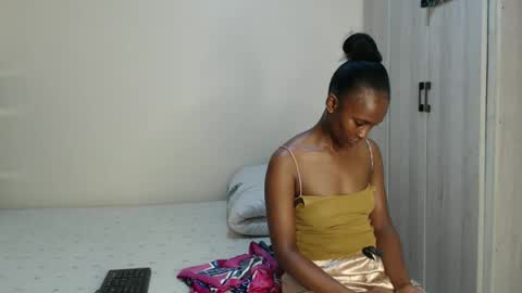 Jemmi online show from 02/24/26, 07:01
