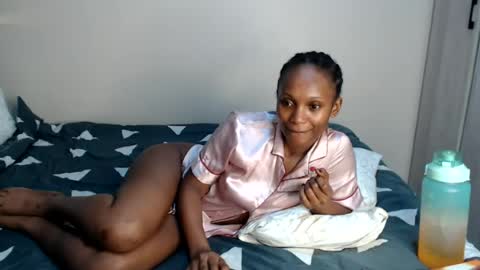Jemmi online show from 07/25/26, 12:09