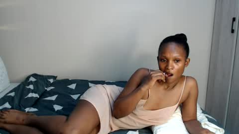 Jemmi online show from 07/28/26, 07:15