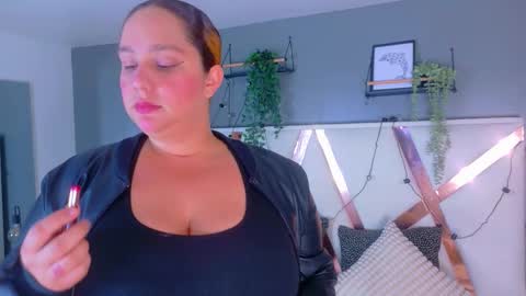 Jena  online show from 02/22/26, 11:42