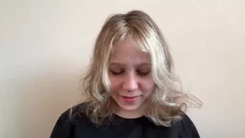 Snapshot of jenaehaby chatting on 04/22/26, 08:06 Jessica online show from 04/22/26, 08:06