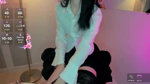 Molly online show from 11/07/25, 06:46