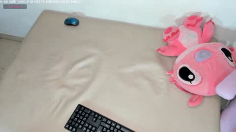 Jenelotizz online show from 12/15/24, 06:04