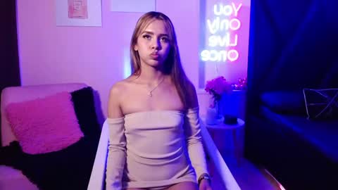 jeni_fire online show from 05/23/26, 01:26