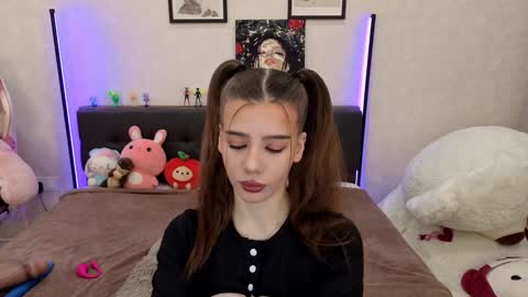 Dolly online show from 10/05/25, 01:31