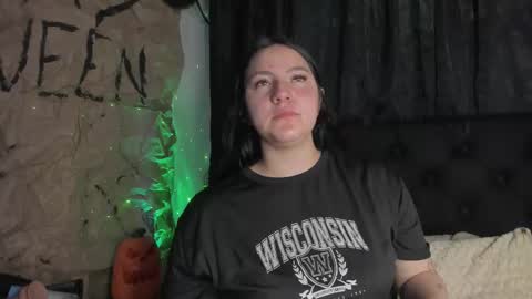 Snapshot of jeniferpowell_nm chatting on 10/29/25, 09:38 jeniferpowell_nm online show from 10/29/25, 09:38