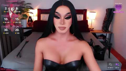 Queen Jenifer online show from 07/04/26, 12:28