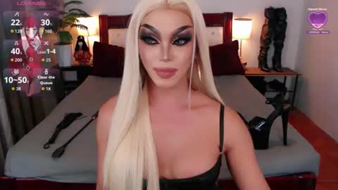 Queen Jenifer online show from 07/20/26, 10:39