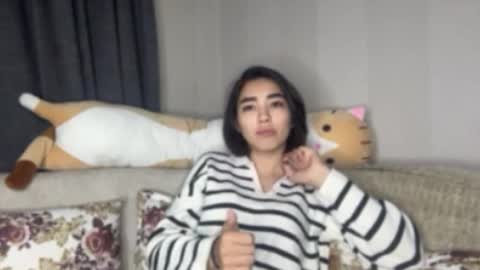 Jenifer online show from 10/10/25, 04:06