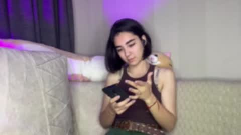 Jenifer online show from 10/14/25, 03:57