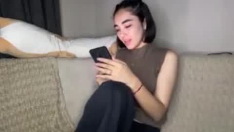 Jenifer online show from 10/15/25, 03:23