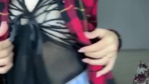 Jenifer online show from 10/19/25, 03:23