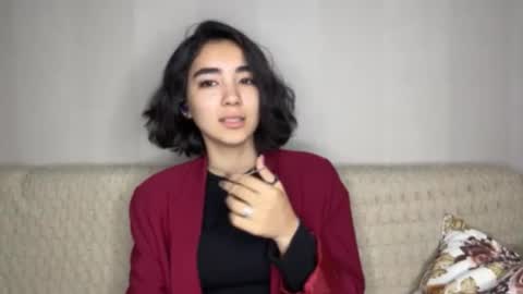 Jenifer online show from 10/26/25, 03:07