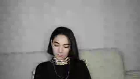 Jenifer online show from 10/28/25, 06:21