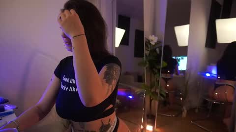 jeniffer_foxx online show from 10/09/25, 04:32