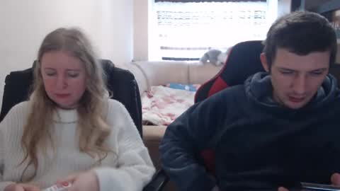 JenisAndPeter online show from 02/01/25, 07:36