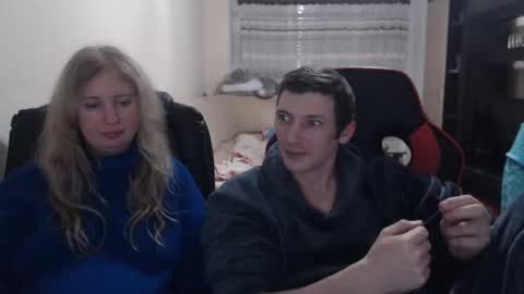 JenisAndPeter online show from 02/05/25, 09:07
