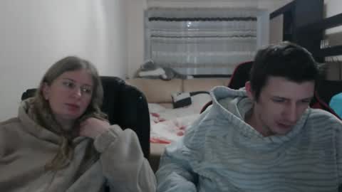 JenisAndPeter online show from 02/23/25, 04:13