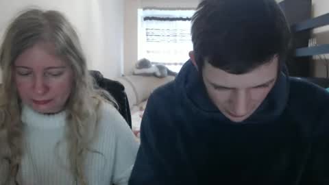 JenisAndPeter online show from 03/01/25, 07:19