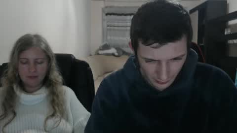 JenisAndPeter online show from 03/01/25, 05:05