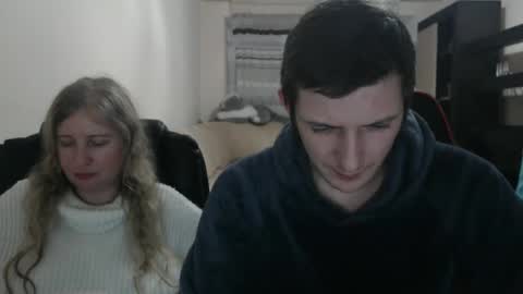 JenisAndPeter online show from 03/01/25, 08:21