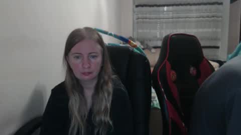 JenisAndPeter online show from 09/20/25, 07:59