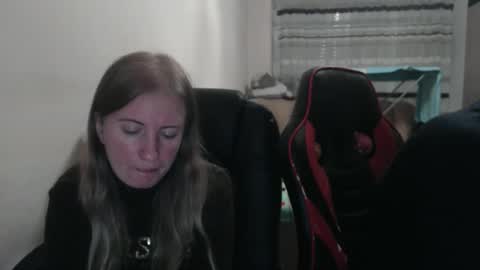 JenisAndPeter online show from 10/01/25, 07:42